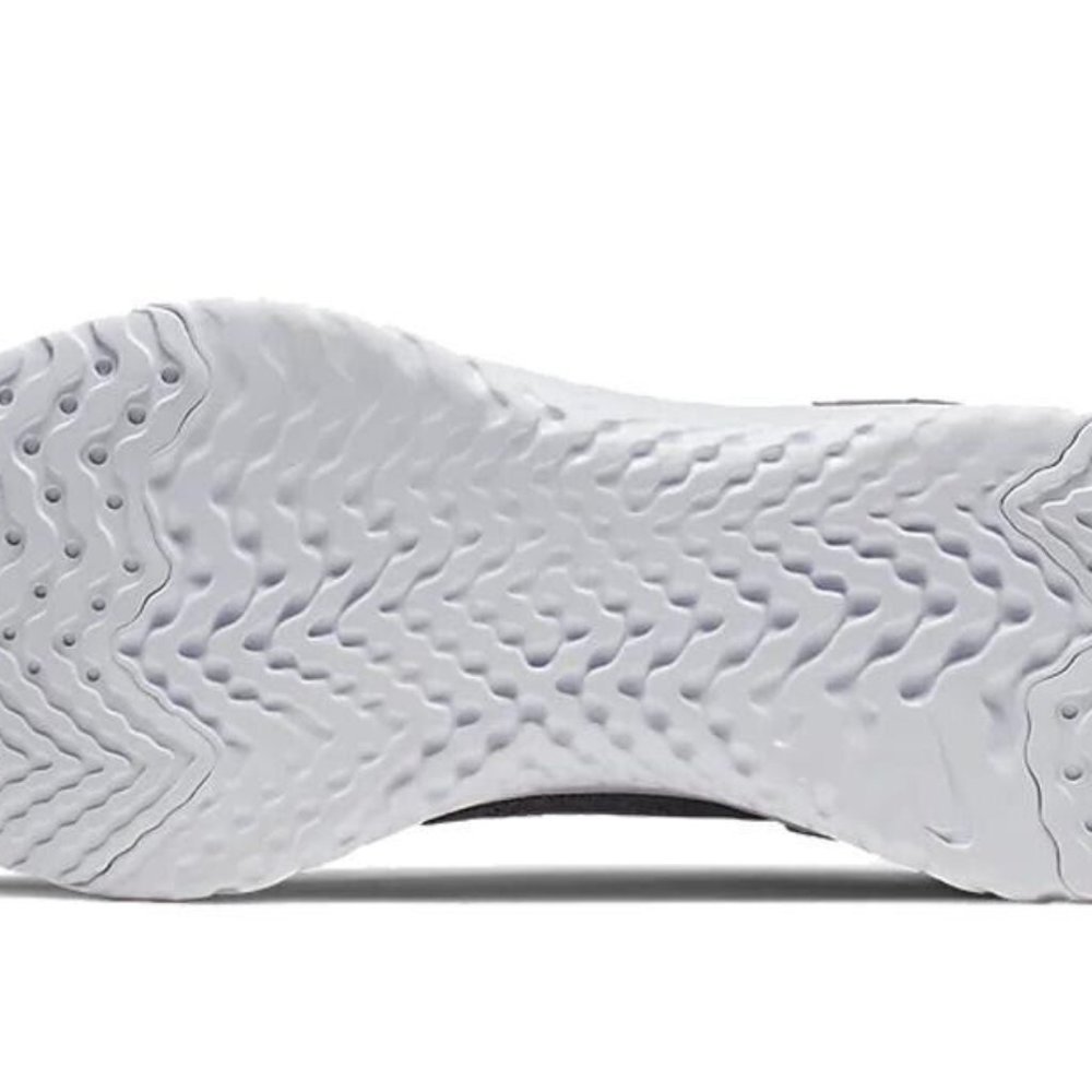 Nike Epic Phantom React Flyknit Running Shoe Grey BV0415-003 NEW Womens - Picture 3 of 6